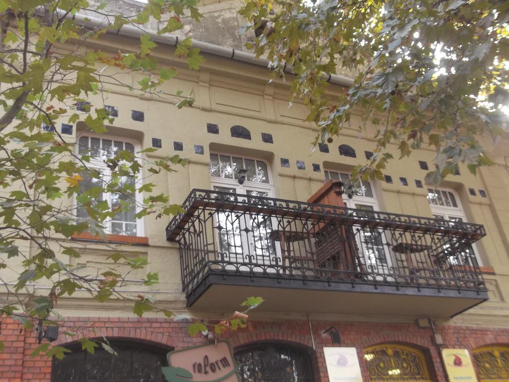 Belvarosi Apartmanszallo - Kiskunfélegyháza Exterior foto